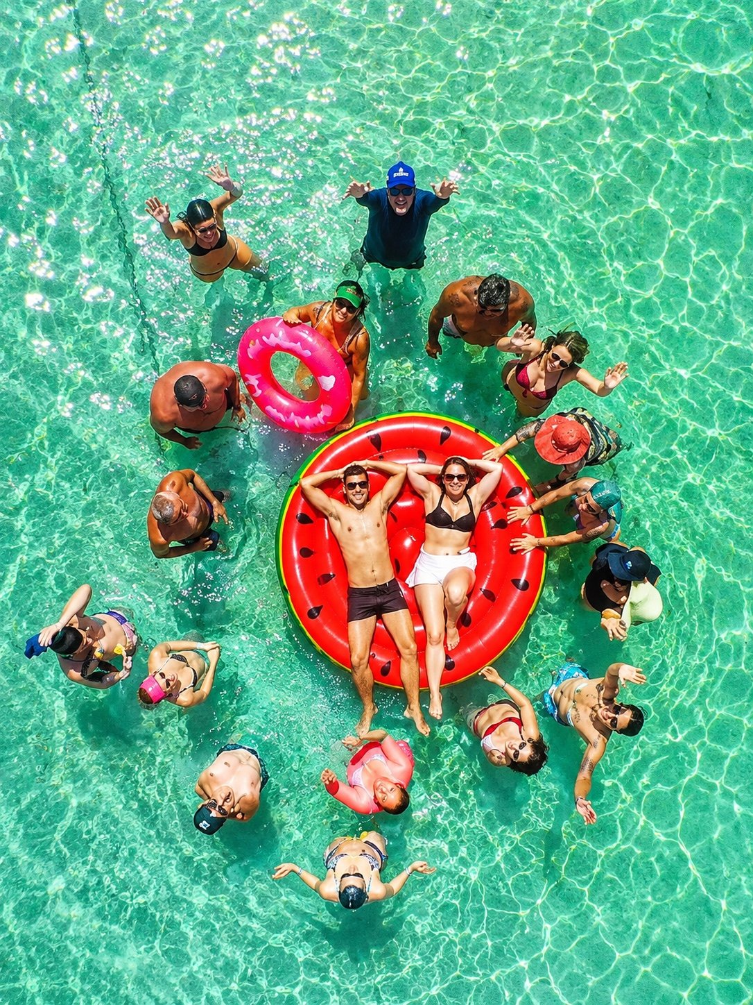 Grupo aproveitando as piscinas naturais