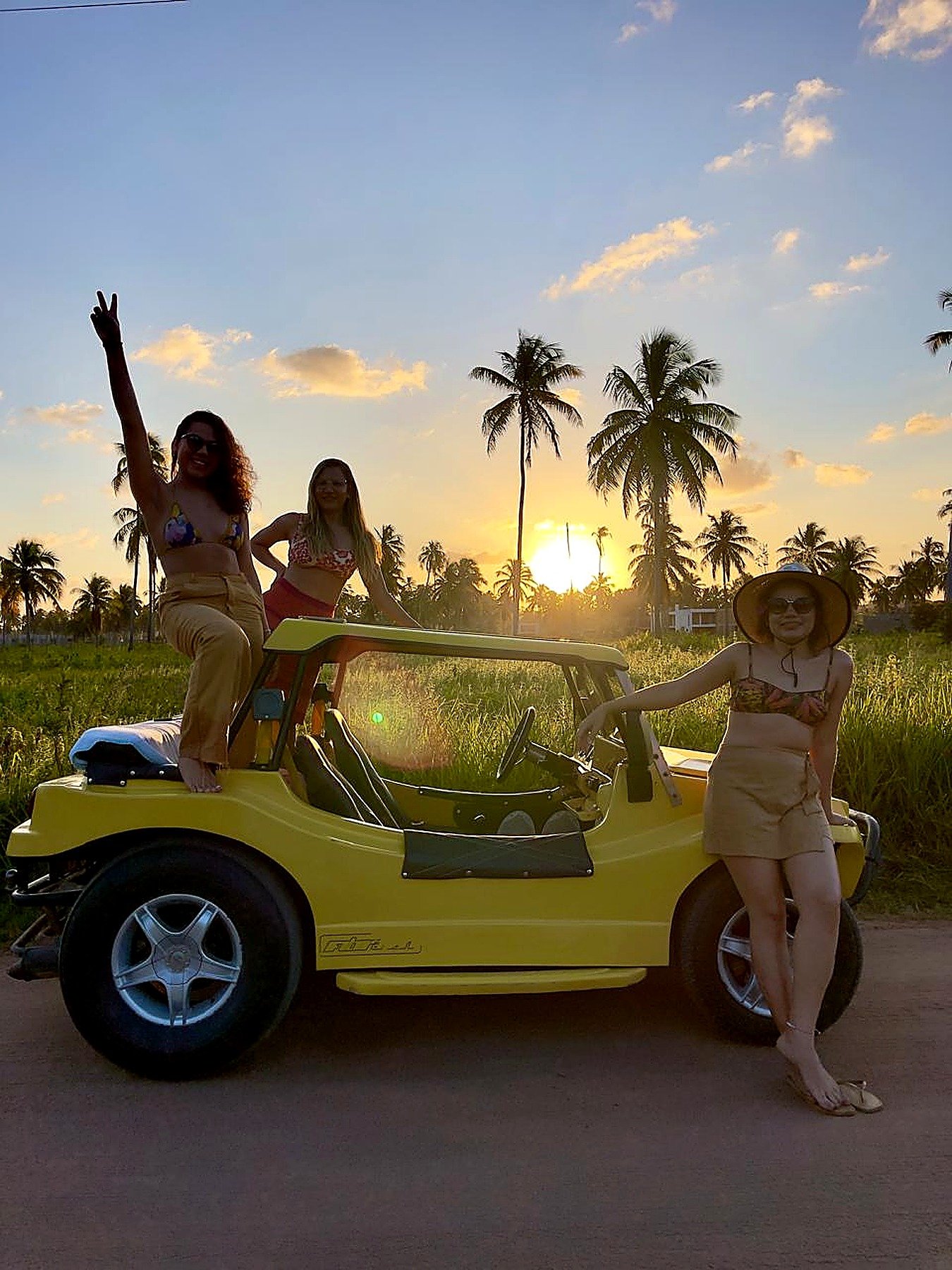 Buggy pôr do sol em São Miguel dos Milagres